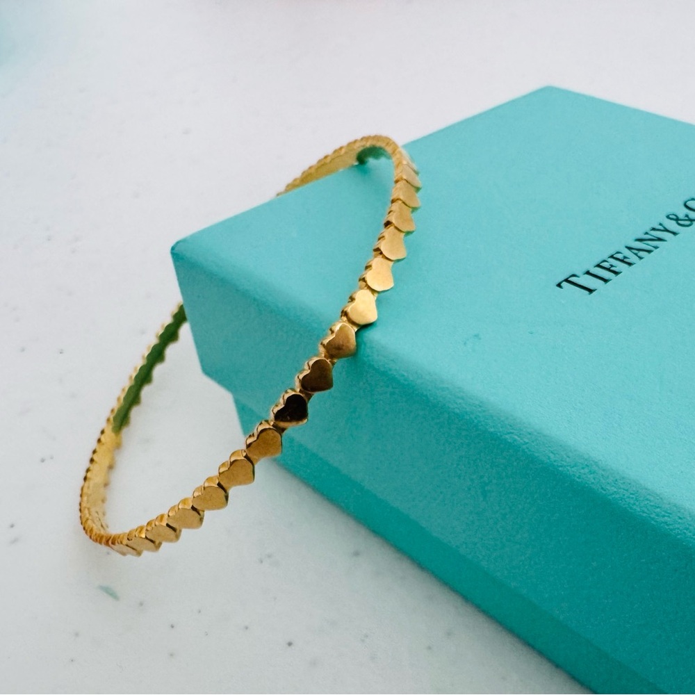 Tiffany & Co 18k Yellow Gold Crown Of Hearts Bangle Paloma Picasso